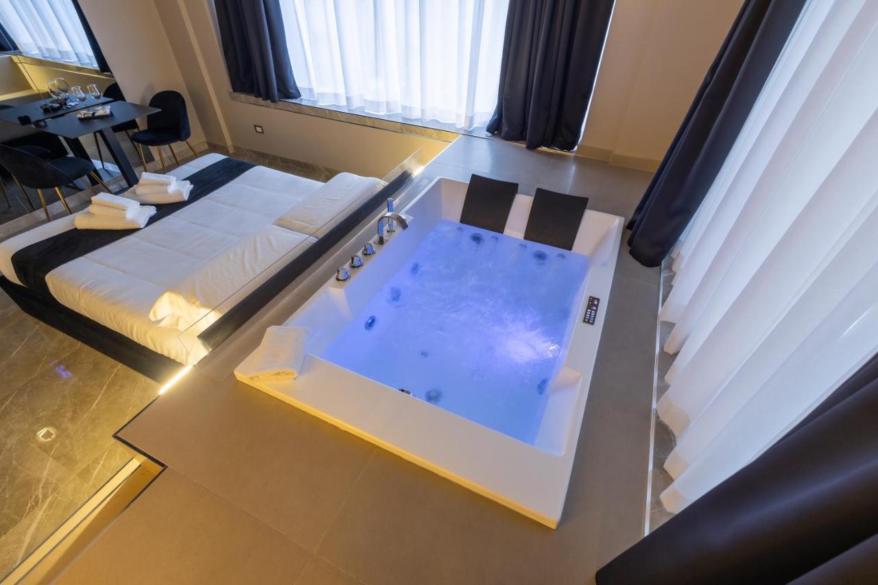 Maximum Exclusive Suite & Spa باليرمو المظهر الخارجي الصورة
