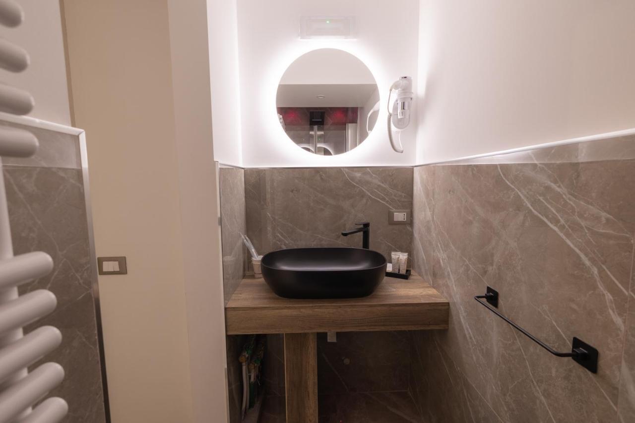 Maximum Exclusive Suite & Spa باليرمو المظهر الخارجي الصورة